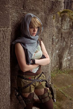 Alice of Resident Evil Cosplay