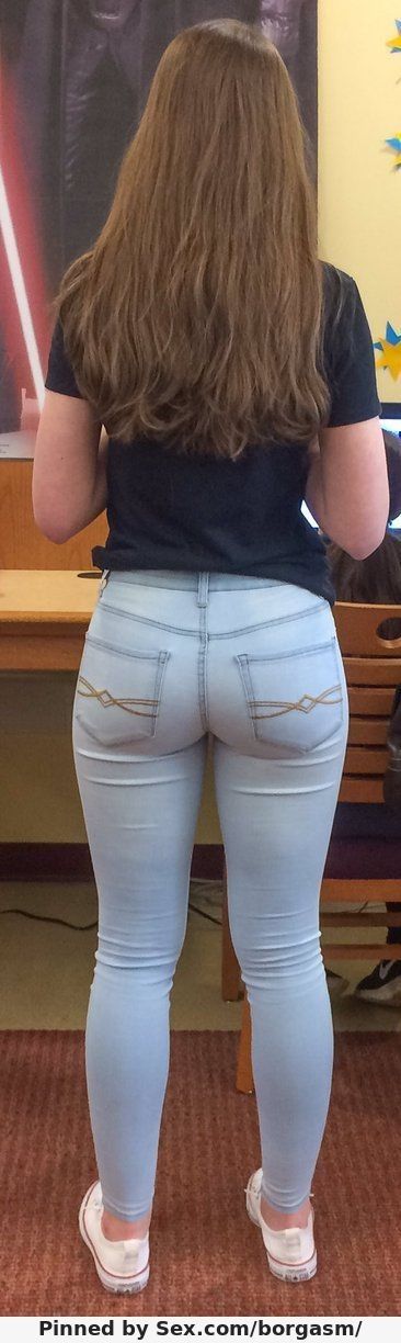 Perfect teen ass!!!