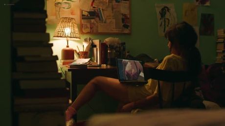 Frankie Shaw -SMILF: S01 E01 Masturbation