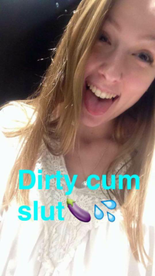 Cute blonde took ass pics