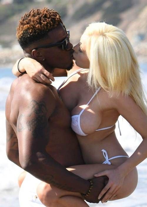 Interracial Kissing