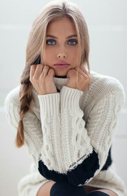 Eye contact cutie