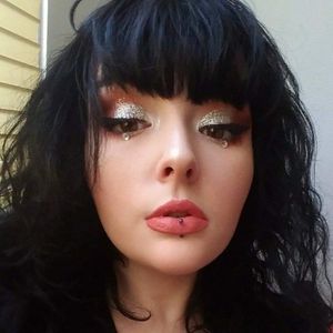 Lolarei gives a sloppy and wet blowjob