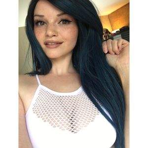 Revealing herself Sarah Barnes - moxydollll