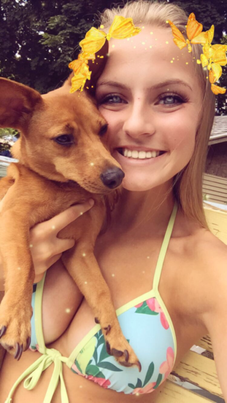 Super sexy cute blonde