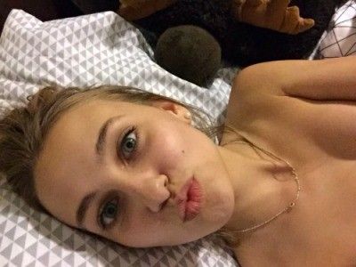 Super hot babe