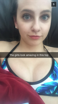 Super hot babe