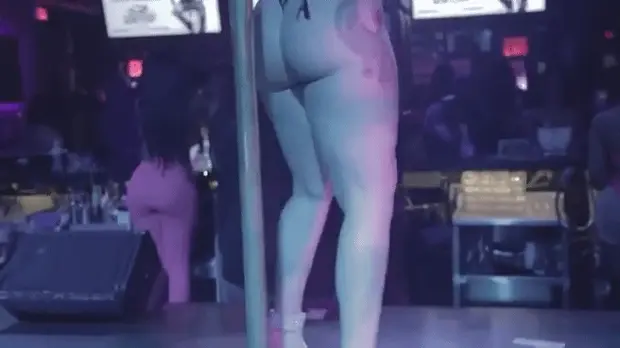 zahra pole dance 1