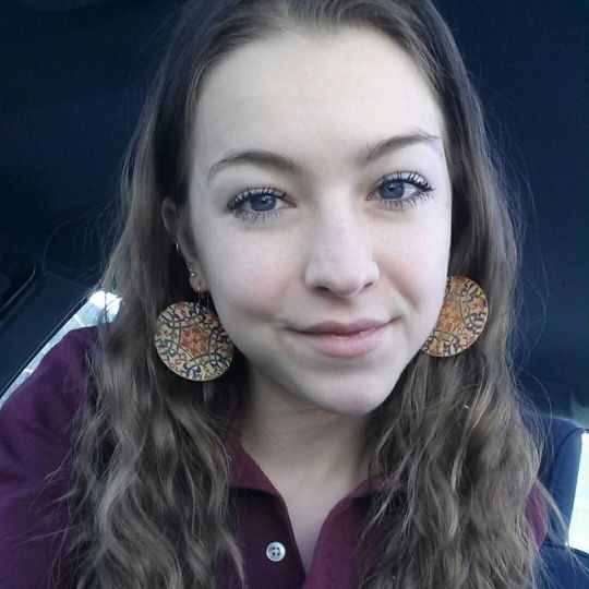 Naked smile teen