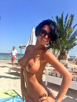 Anisyia big tits beach