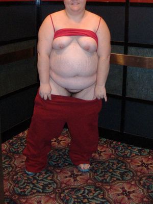 BBW flashing in public elevator