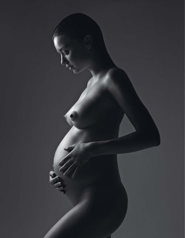 Miranda Kerr pregnant puffy nipples