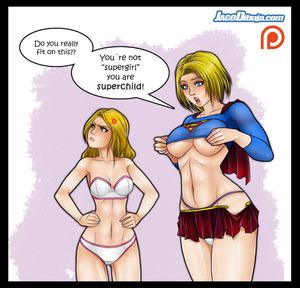 Powergirl vs Supergirl