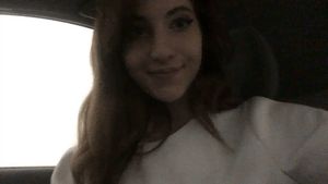 Kawaiikitten flashes