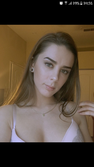 Anybody knows her name?