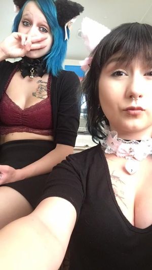 Chaka Kupffer in T shirt with Champagne Sanchez - FOTA fae dos gothh hff