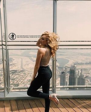 Peyton list is looking sexy as hell with a big ass