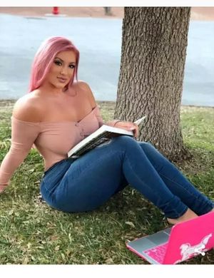 Taya Christian @thedoctorbae