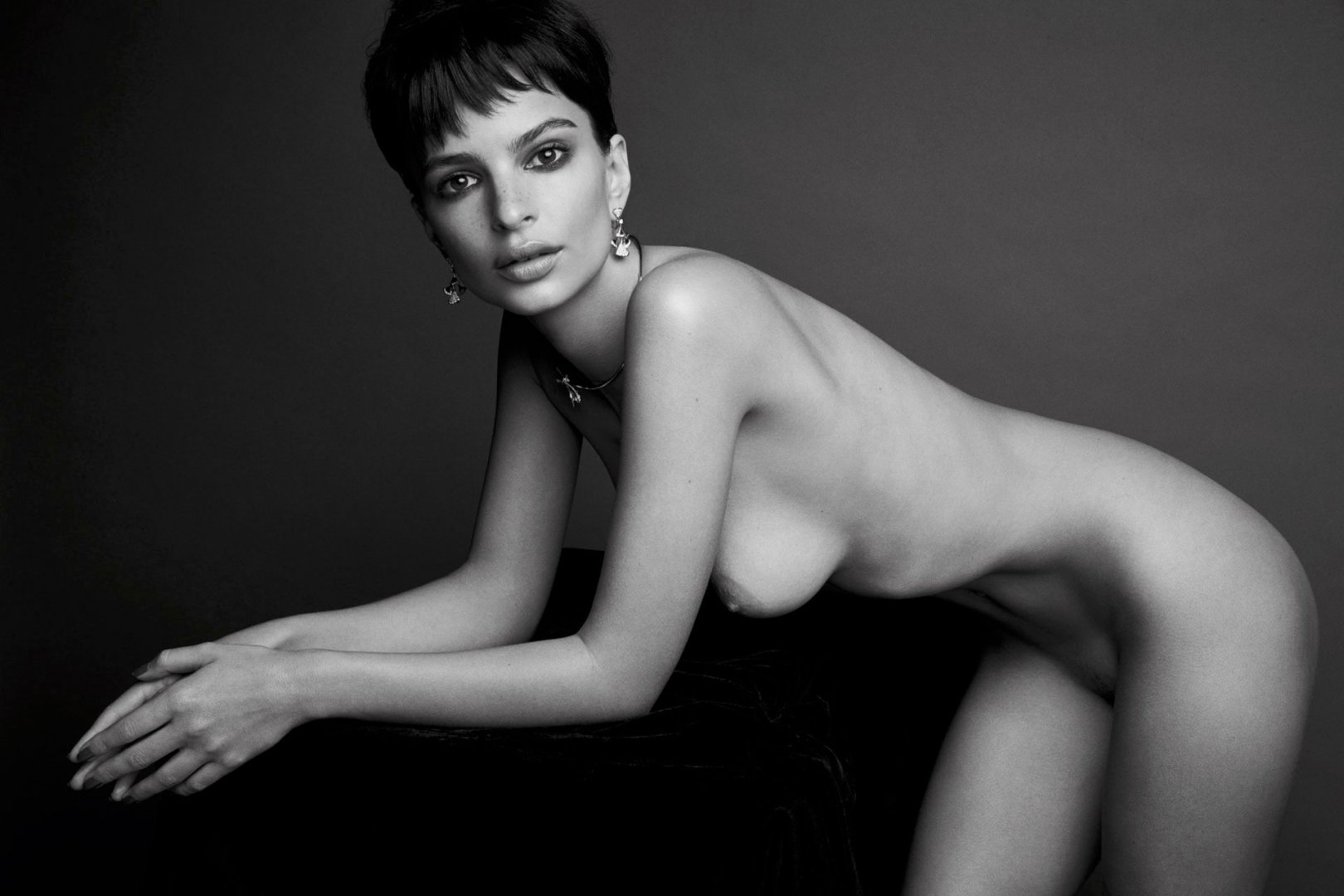 Emily-Ratajkowski
