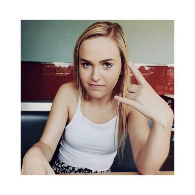 Dana Lin Wattier is looking sexy as hell with small boobs