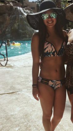 Sammie Walter is looking sexy as hell in pink floral bikini with big boobs