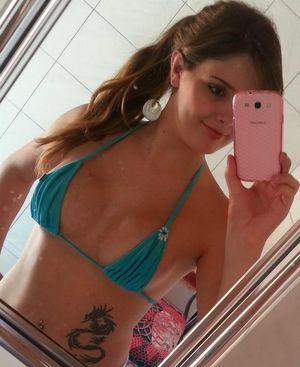 Raphaella Marques - very body