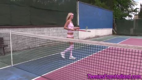 Dutch teen cums outdoors