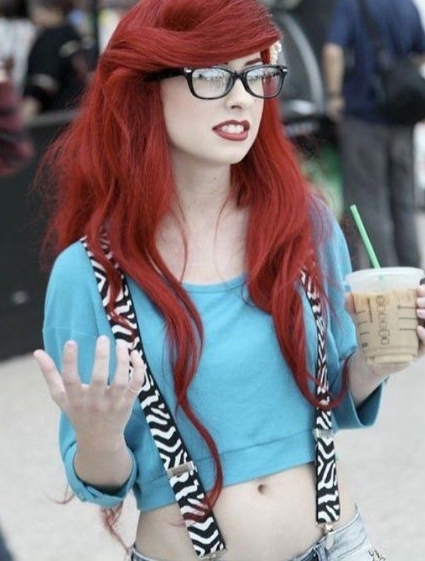 Redhead with her Starbucks