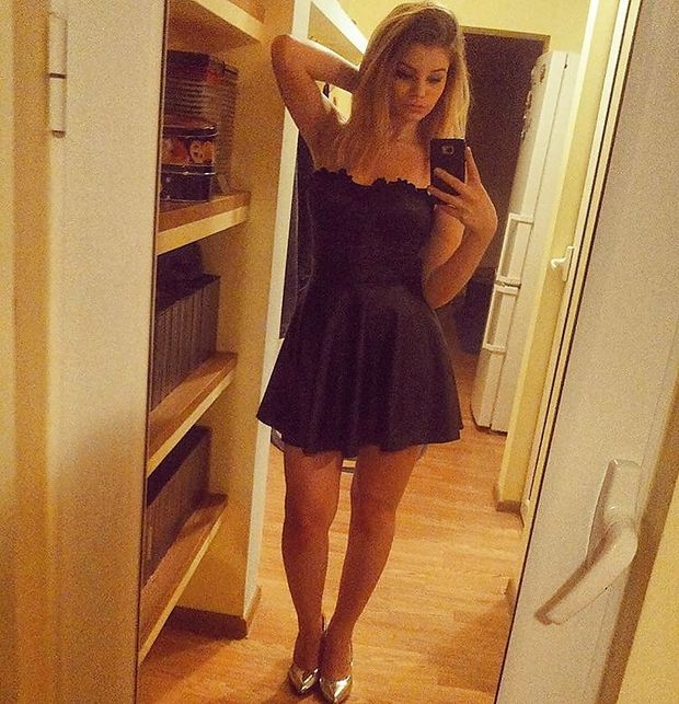Dress: Strapless