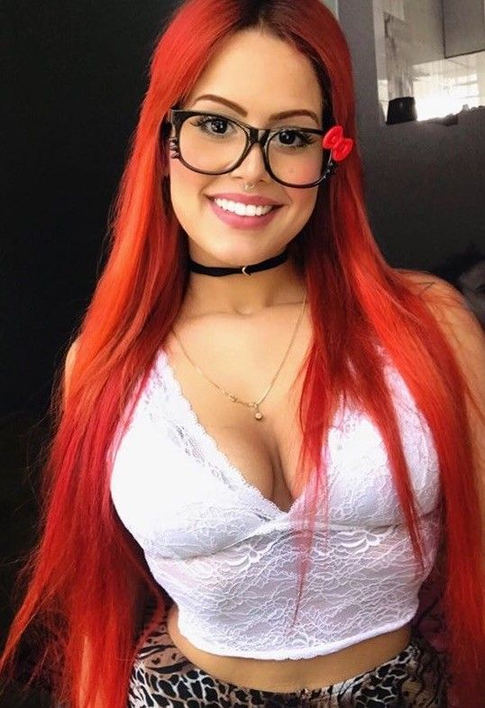 Sexy Big Tit Redhead