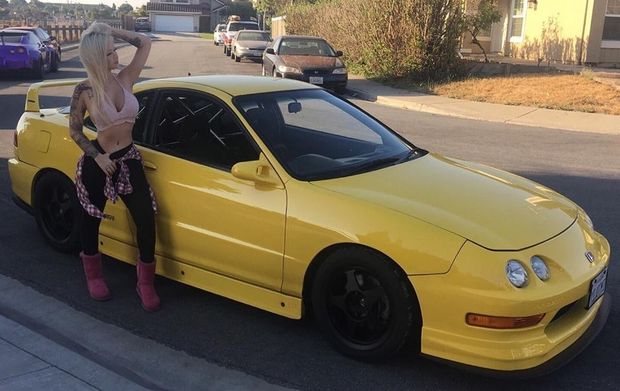 AzeeenBarbie69 Aka Azeeen vu vuu looking all cool standing next to her car - fota cooll asiann model