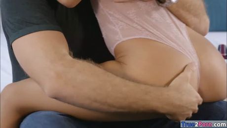 Glamour babe screwed in many positions