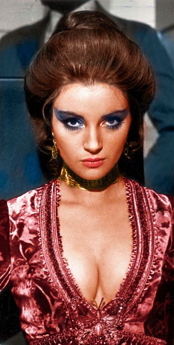 1973, Live and Let Die, Jane Seymour as Solitaire