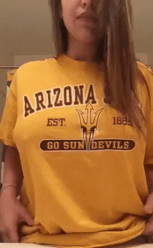 Girlfriend revealing beautiful tits