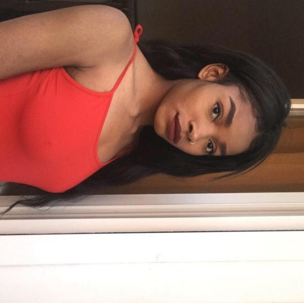 Sexy teen no bra