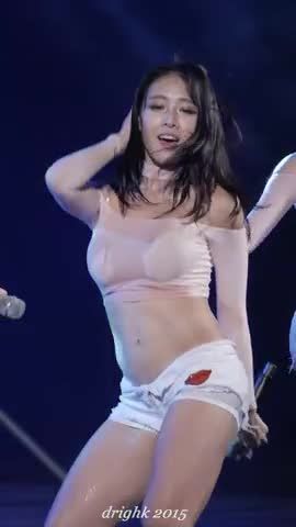 001-Korean Wet Dance Performance