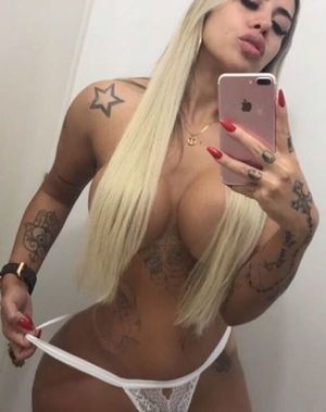 Hot and Sexy Mirror Self shooter