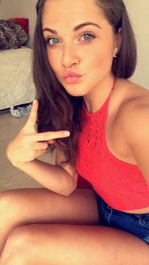 Anne winters is looking sexy as hell with small boobs in pink top