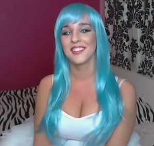Aniela Bogusz AKA SexMasterka is blue haired sexy feminine sexual youtuber - fota bimbo best