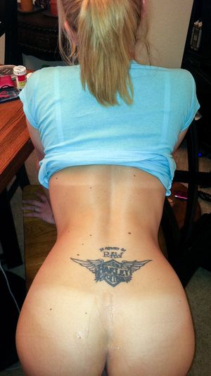 sexy blonde tattoed butt