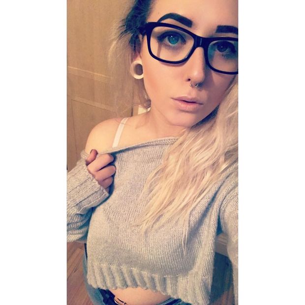 Nice emo whore