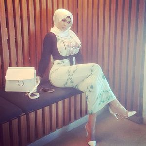 thats every man dream of a perfect hijabi whore