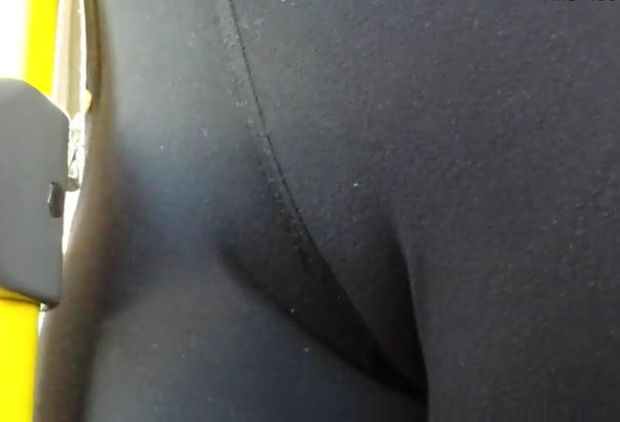 Teen fat cameltoe