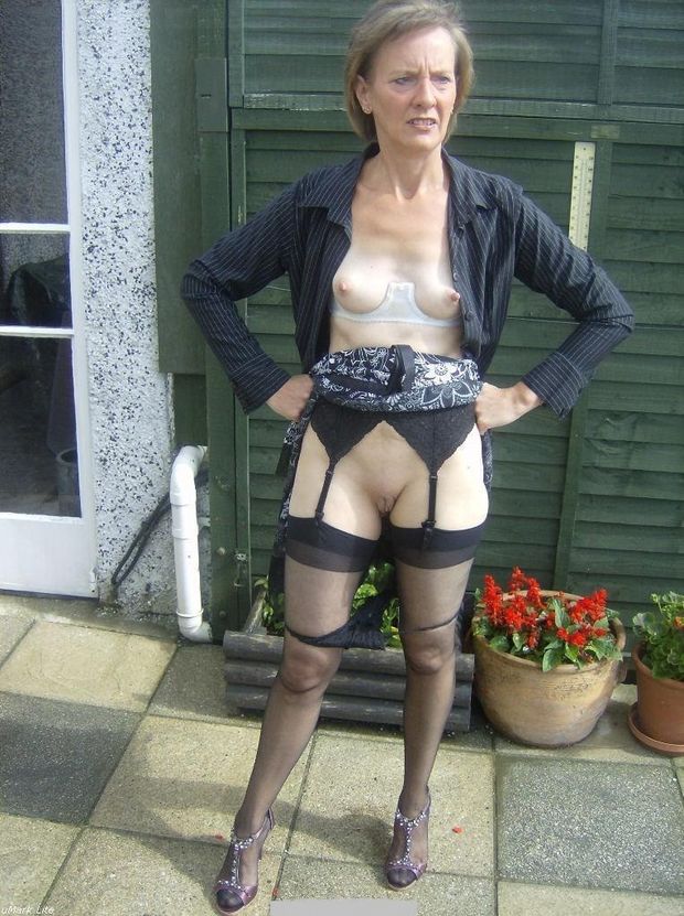 Skinny GILF Outdoors