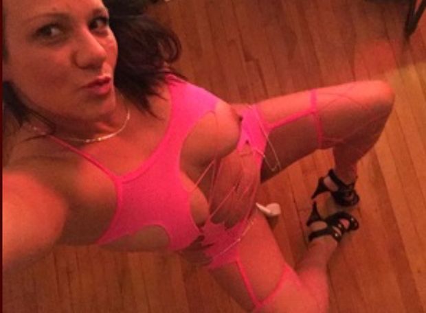 Lauriei 37 ans, ,5'08'' 175 lbs