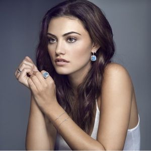 Phoebe Tonkin