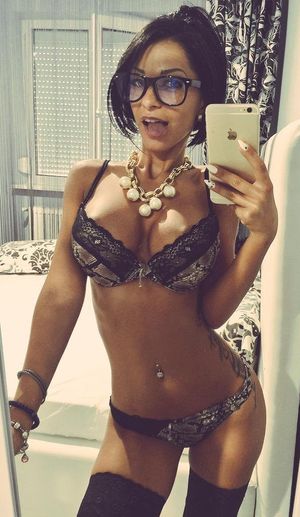 Anisyia livejasmin selfie