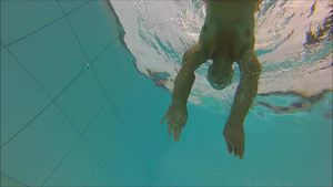 sizzle swims over spreading her legs. look at that ASS! damn!