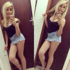 blonde amateur short skirt