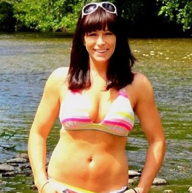 Harli Skylight is a badass mom in B kini - big titg bikini getoff - fota milff